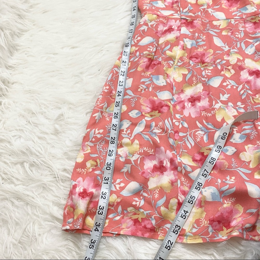 WAYF Flowy Floral Dress - Picture 5 of 8
